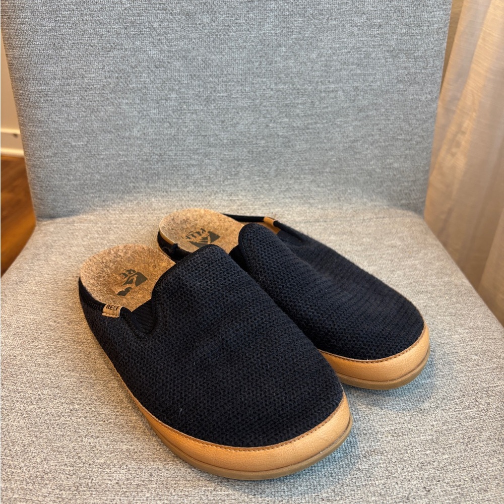 Reef Women's Cushion Homey Black Slippers CI8683 Size 7